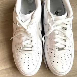 NIKE Airforce1- size 10 men